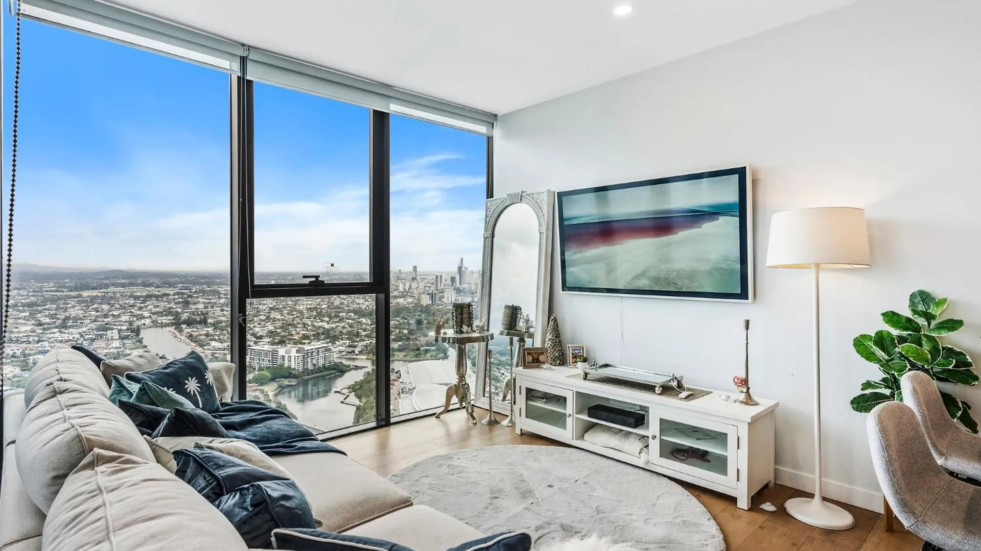 Casino Residences 1 & 2 Bedroom Apartments Gold Coast