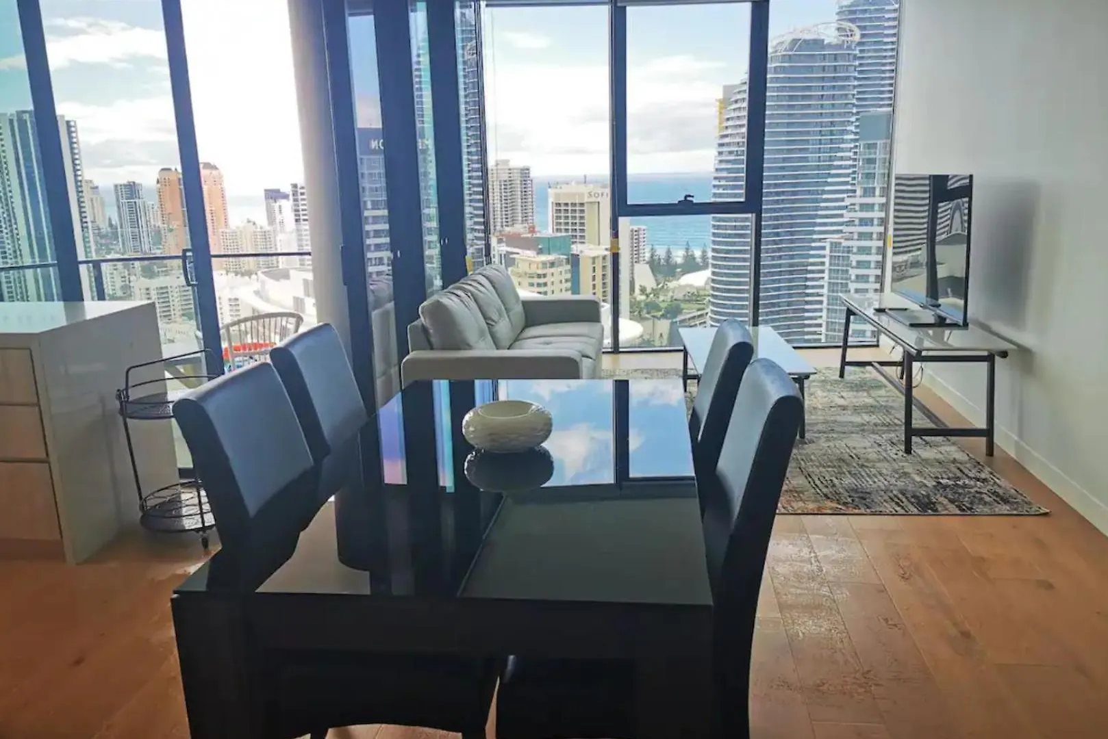 Casino Residences 1 & 2 Bedroom Apartments Gold Coast Australia