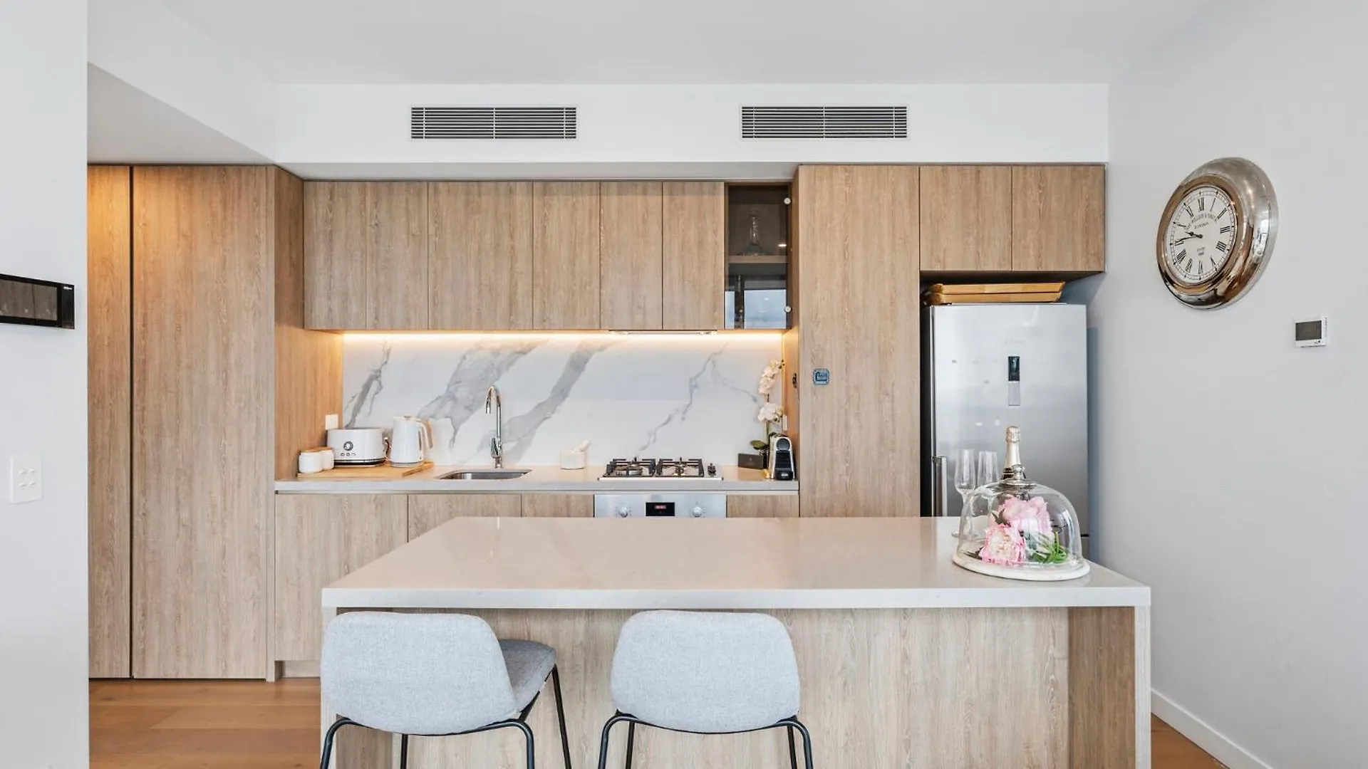 Casino Residences 1 & 2 Bedroom Apartments Gold Coast Australia